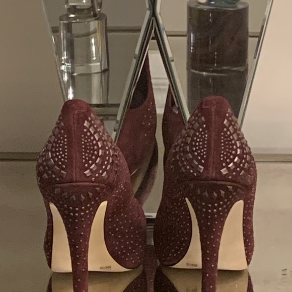 BCBG Burgundy Suede Pump - Picture 4 of 5